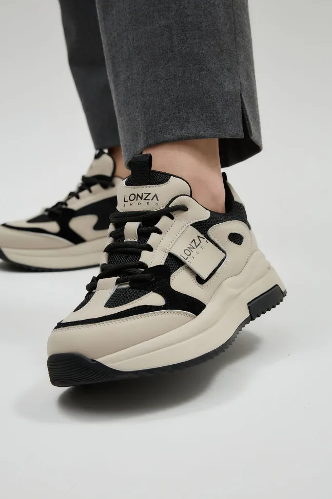 кросівки бежеві