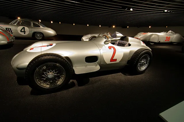 ТОП-3 найбільш чудових вінтажних машин — фото 2