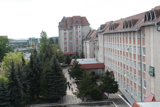 Івано-Франківська обласна дитяча клінічна лікарня (ДОДКЛ) — фото 4