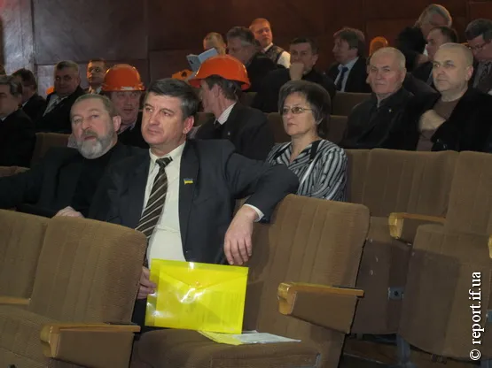 Івано-Франківська облрада підтримує вимоги Майдану — фото 3