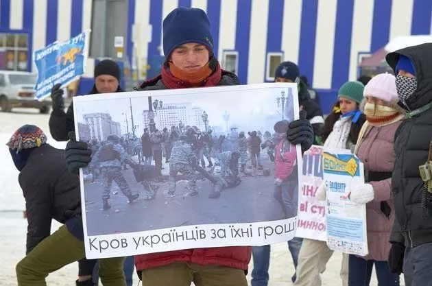 Під час блокування «Епіцентру» у Коломиї автівка збила людину + (Фоторепортаж) — фото 3