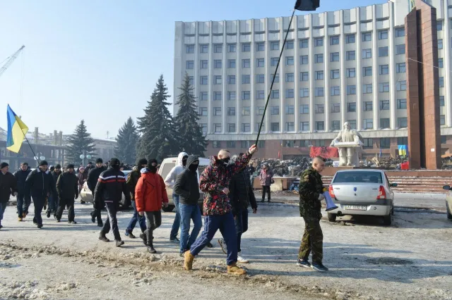 Іванофранківці пікетували не той будинок (Фоторепортаж) + (Відео) — фото 1