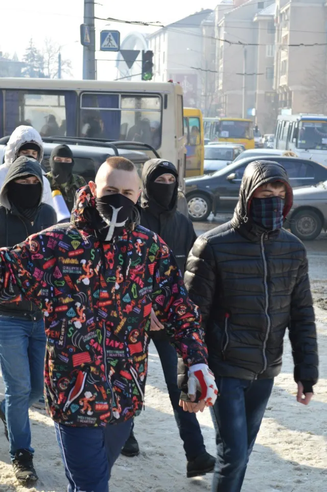 Іванофранківці пікетували не той будинок (Фоторепортаж) + (Відео) — фото 2