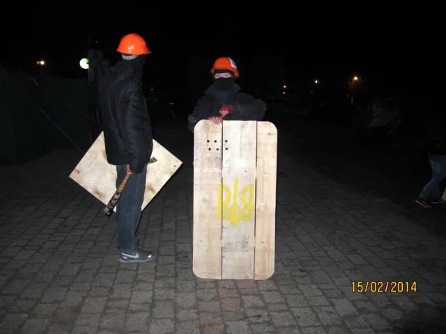 Як у Івано-Франківьку звільняли приміщення ОДА (Фоторепортаж) + (Відео) — фото 1