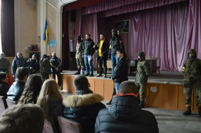В Івано-франківську студенти захопили «Просвіту» (Фоторепортаж) — фото 8