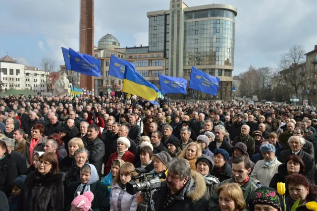 В Івано-Франківську відзначили 200-річчя з дня народження українського поета Тараса Шевченка (Фоторепортаж) — фото 7