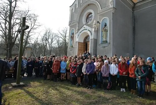 На прикарпатті встановили пам’ятник жертвам каральної акції (Фоторепортаж) — фото 3