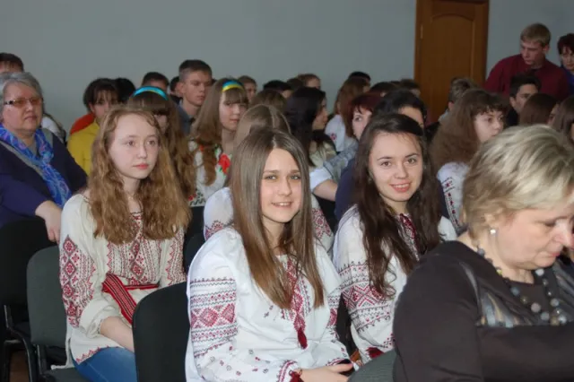 В Івано-Франківську відбулося урочисте відкриття IV етапу ХXXV Всеукраїнської учнівської олімпіади з біології (Фоторепортаж) — фото 4