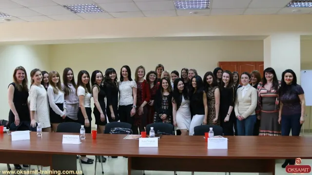 На тренінгу в Івано-Франківську, дівчат навчали ставити перед собою цілі, і досягати їх (Фоторепортаж) — фото 7