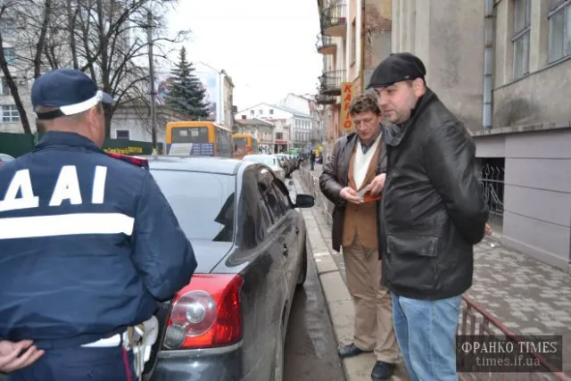 В Івано-Франківську відбулось продовження акції «Запаркуйся правильно» — фото 4