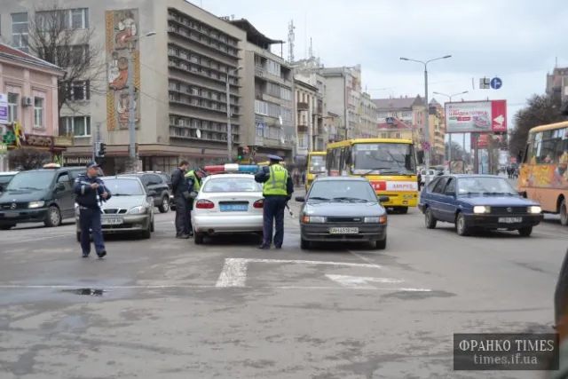 В Івано-Франківську відбулось продовження акції «Запаркуйся правильно» — фото 5