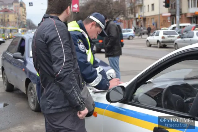 В Івано-Франківську відбулось продовження акції «Запаркуйся правильно» — фото 9