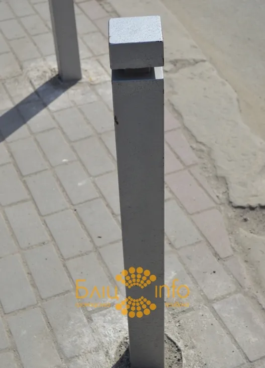 Для встановлення антипаркувальних стовпчиків на тротуарах, потрібно 300 тисяч гривень (Фоторепортаж) — фото 4