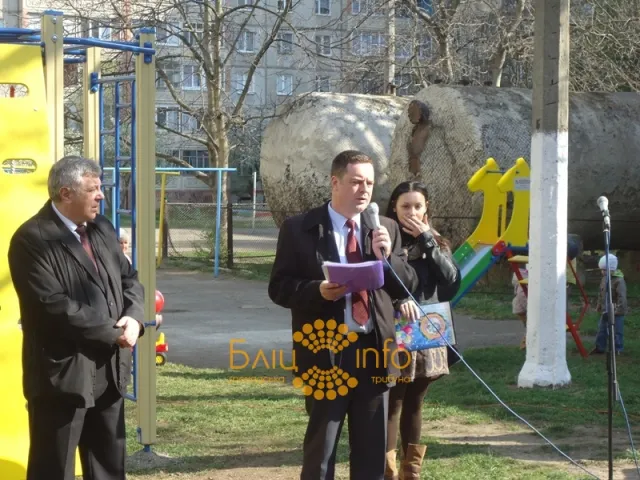 В Івано-Франківську відбулося урочисте відкриття нового спортивно-ігрового майданчику (Фоторепортаж) — фото 3