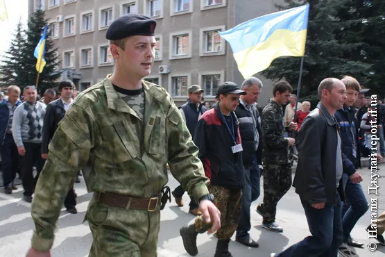 Активісти нагадали Працівникам СБУ про Небесну сотню (Фоторепортаж) + (Відео) — фото 1