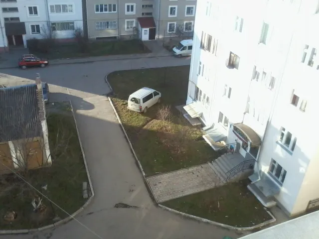 Підбірка фотографій «найкращих» авторагулів Івано-Франківська за останній тиждень (Фоторепортаж) — фото 2