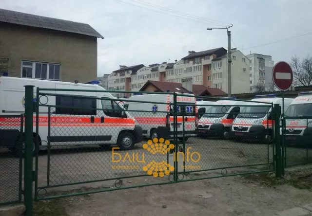 Івано-Франківщина отримала близько десяти автомобілів швидкої допомоги (Фото) — фото 4