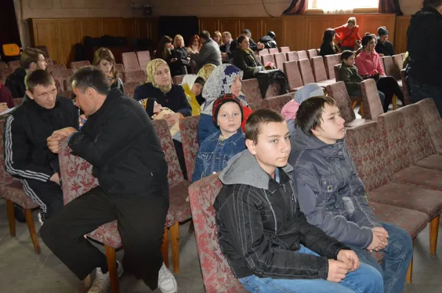 В Івано-Франківську переселенцям зі Сходу та Криму вручили великодні кошики (Фоторепортаж) — фото 8