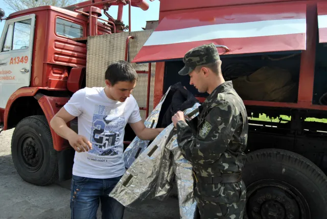 Близько сотні учнів Івано-Франківська, побували у авіаторів (Фоторепортаж) — фото 3