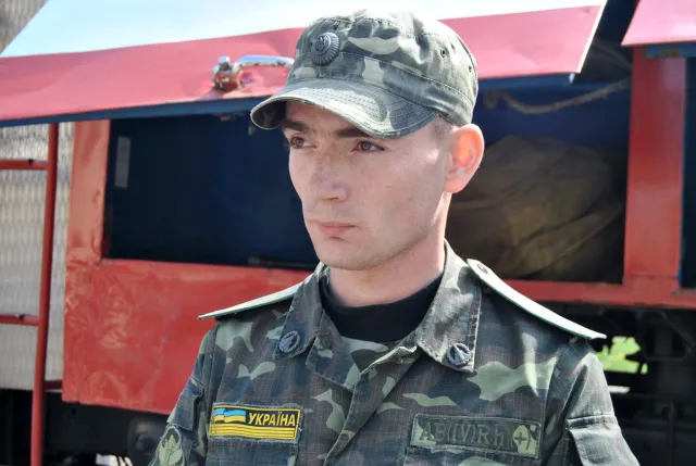 Близько сотні учнів Івано-Франківська, побували у авіаторів (Фоторепортаж) — фото 4