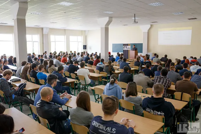 В Івано-Франківську відбулась перша з циклу наймасштабніших міжнародних конференцій в ІТ галузі (Фото) — фото 1