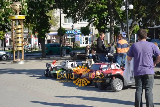 Влада ніяк не може дати ради веломобілям (Фото) — фото 3