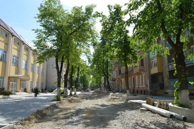 Ремонтом вулиці Тараса Шевченка нарешті підходить до завершення (Фоторепортаж) — фото 1