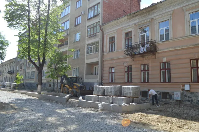 Ремонтом вулиці Тараса Шевченка нарешті підходить до завершення (Фоторепортаж) — фото 2