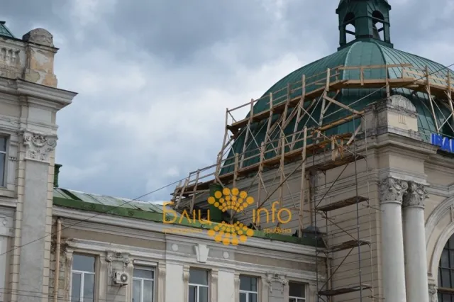 Купол будівлі івано-франківського залізничного вокзалу «отримав» нове життя (Фоторепортаж) — фото 5