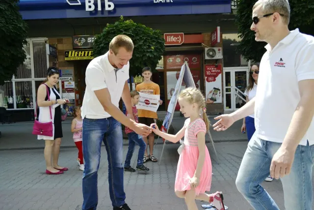 В Івано-Франківську боролись з тютюнопалінням (Фото) + (Відео) — фото 1