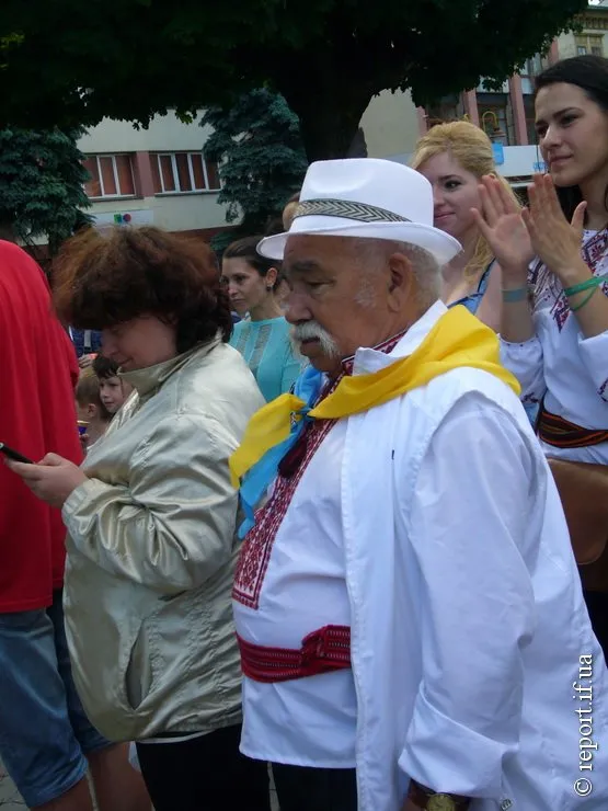«Фестиваль культур» замінили концертом «За мир в Україні!» (Фото) + (Відео) — фото 2