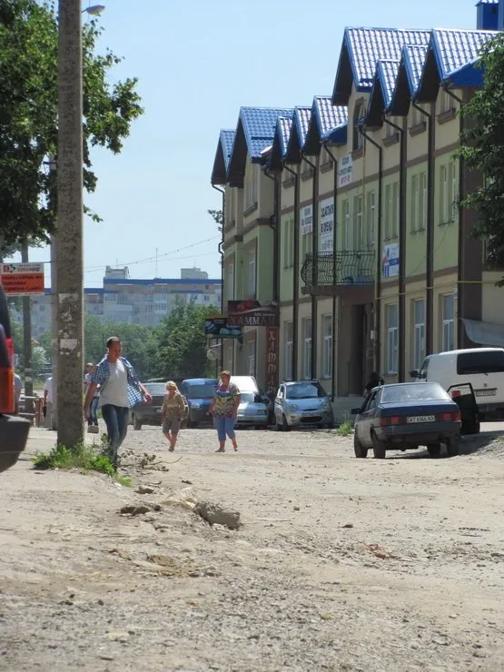 Унікальна вулиця в Івано-Франківську (Фото) — фото 3