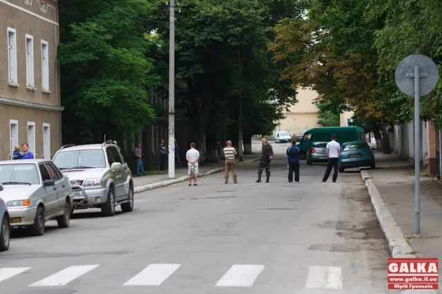 Сьогодні бійці батальйону «Франківськ» вийшли на протест (Фото) — фото 3