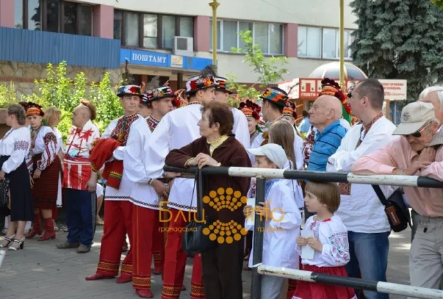 Відбулися урочистості до Дня Конституції та Дня проголошення Акту Української держави (Фоторепортаж) — фото 3