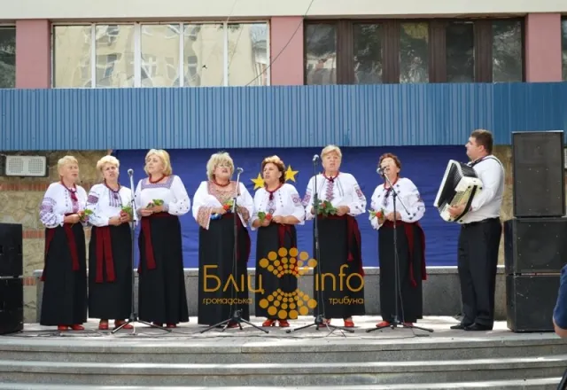 Відбулися урочистості до Дня Конституції та Дня проголошення Акту Української держави (Фоторепортаж) — фото 6