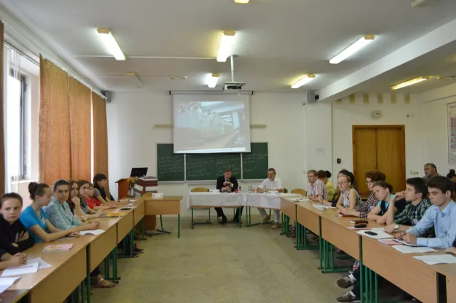 Вже другий день в Івано-Франківську працює Карпатська літня школа з біохімії (Фоторепортаж) — фото 2