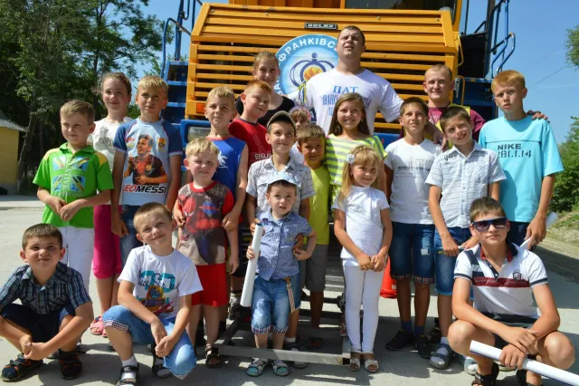 Богатир з Івано-Франківська Назар Павлів не перестає дивувати своєю фантазією та новими рекордами (Фоторепортаж) + (Відео) — фото 9