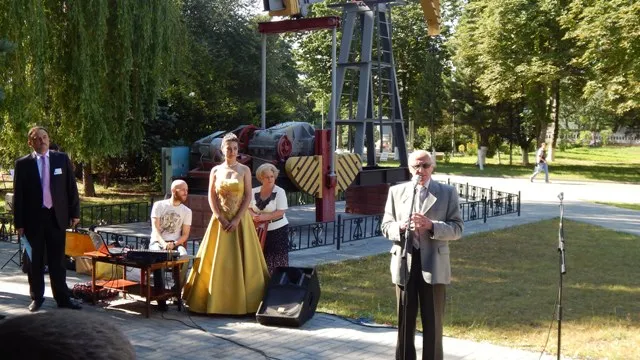 В Івано-Франківському національному технічному університеті нафти і газу вручили дипломи (Фоторепортаж) — фото 3