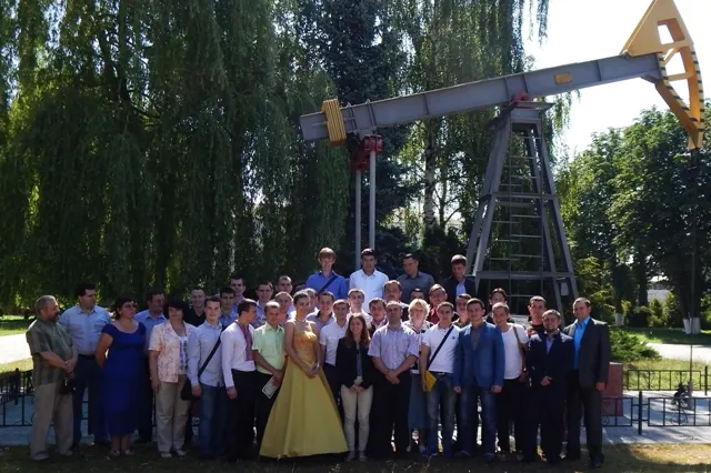 В Івано-Франківському національному технічному університеті нафти і газу вручили дипломи (Фоторепортаж) — фото 8