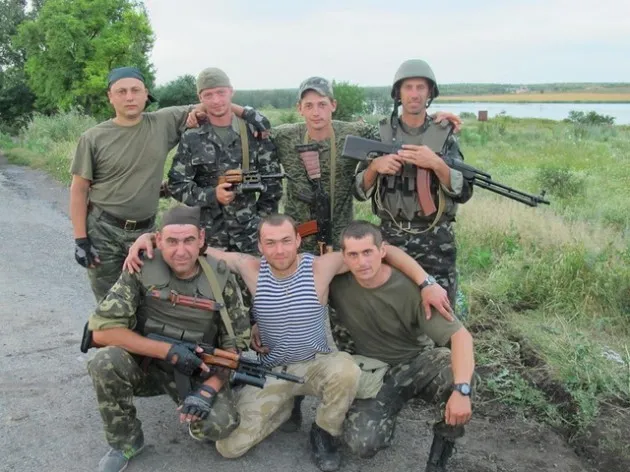 Бійці 5-го батальйону передали «полум’яний привіт» зрадникам і обіцяли зустріти їх у Франківську (Фоторепортаж) — фото 4