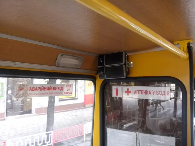 В місті з’явилась маршрутка з GPS, світлодіодним табло та автоматичним оголошувачем назв зупинок (Фото) + (Відео) — фото 2