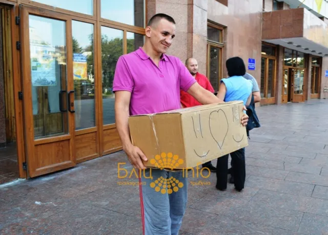 Представники Івано-Франківської самооборони вкотре вирушили з допомогою на схід (Фоторепортаж) — фото 6