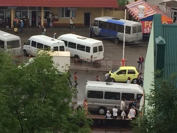 На Прикарпатті жінки протестують проти часткової мобілізації (Фото) — фото 2