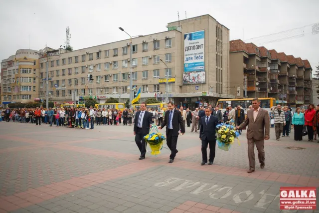 Івано-Франківськ святкує день народження славетного Каменяра (Фоторепортаж) — фото 6