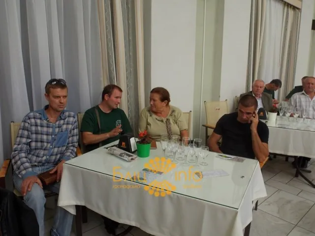 В Івано-Франківську влаштували дегустаційну презентацію виноробних заводів України (Фото) — фото 1