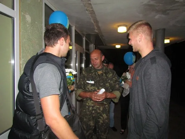 Останні 15 бійців 5-го батальйону «Прикарпаття» повернулися додому (Фоторепортаж) + (Відео) — фото 5