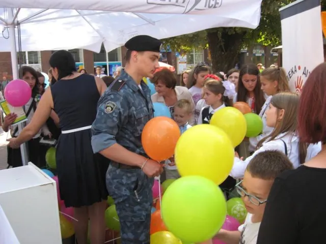 Сьогодні в місті пройшла акція «Безпека дітей в руках батьків» (Фоторепортаж) + (Відео) — фото 5