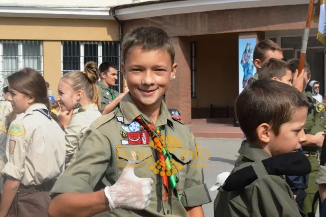 На Площі ринок відбулося урочисте відкриття Пластового року (Фоторепортаж) — фото 1