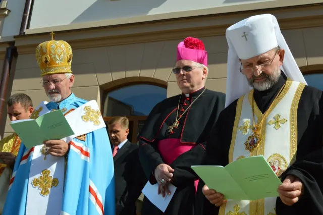 В Івано-Франківську урочисто відкрили відремонтовану Католицьку школу (Фоторепортаж) — фото 6