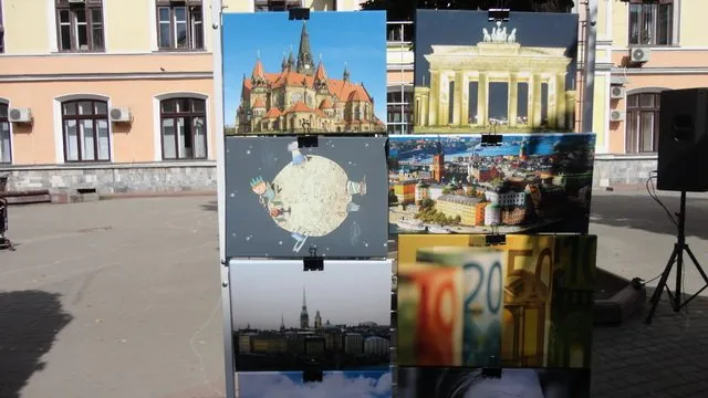 В Івано-Франківську відбулася вулична фотовиставка «Пізнай миттєвості твоєї Європи» (Фоторепортаж) — фото 1